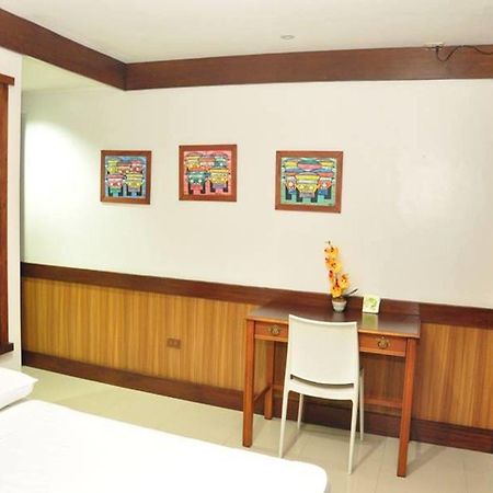 กาซา เวร์เด บูทิก โฮเต็ล แอนด์ การ์เดน Hotel Imus ภายนอก รูปภาพ