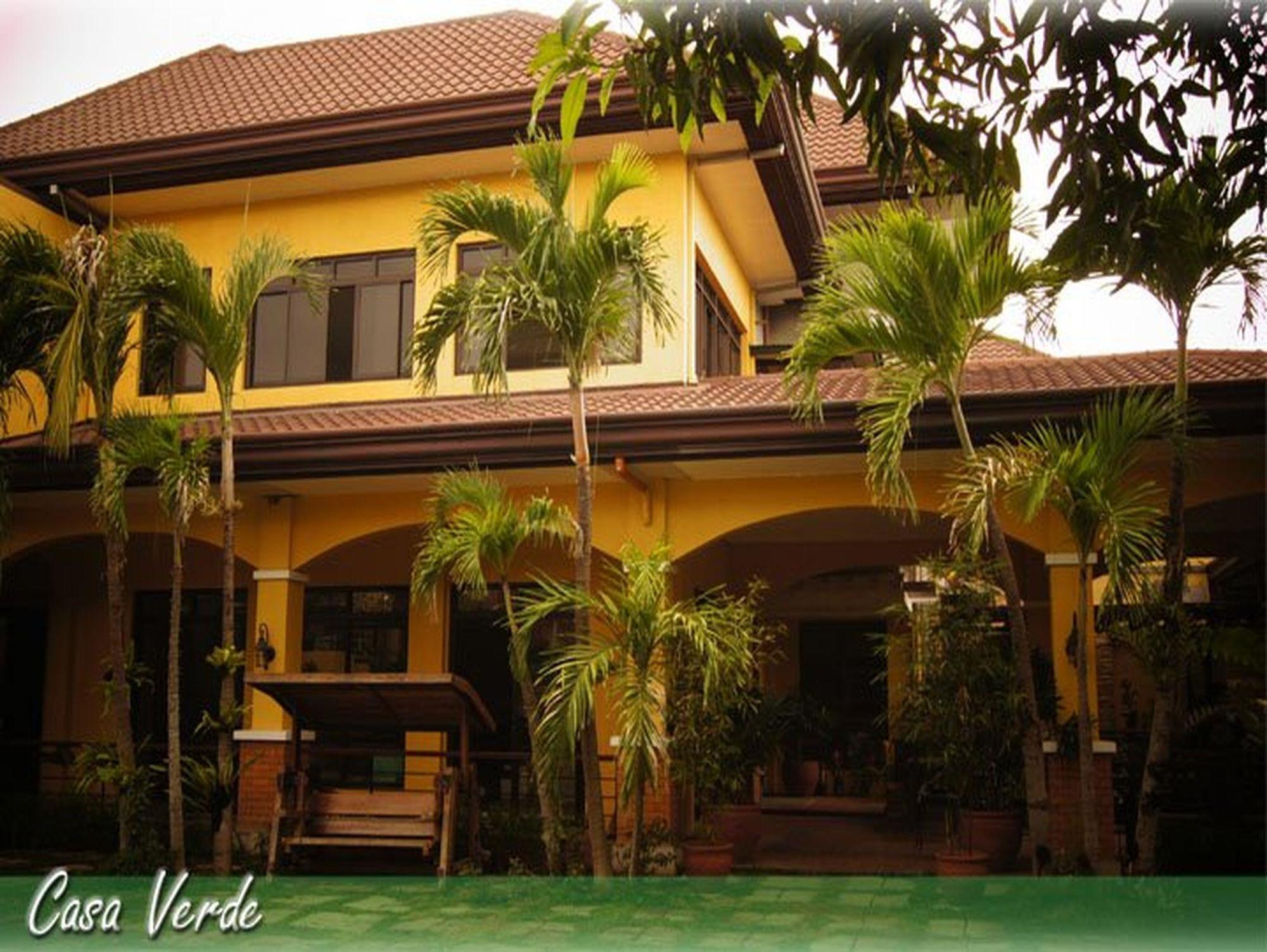 กาซา เวร์เด บูทิก โฮเต็ล แอนด์ การ์เดน Hotel Imus ภายนอก รูปภาพ
